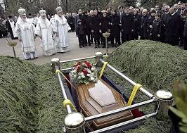 Remembering Loved Ones: Essential Guide To Memorial Services