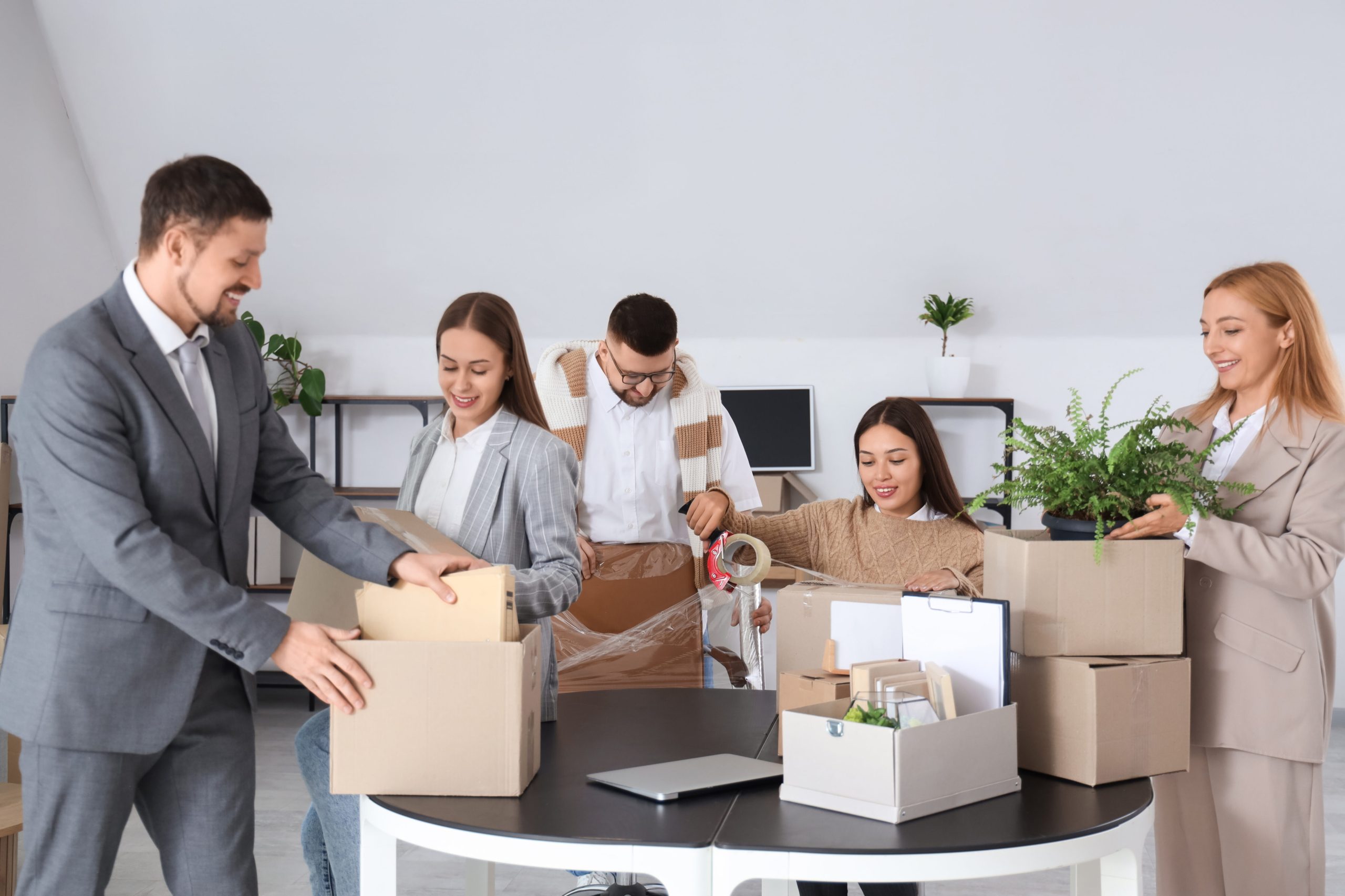 Make Your Corporate Move Easy With Our Professional Team